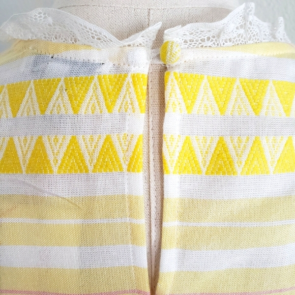 ELLA MOSS Empire Yellow Kinslee Short Flutter Sleeve Lace Trim Blouse—NWT—L - Picture 11 of 15